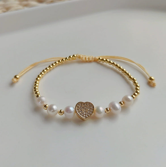 Women's Handwoven Natural Pearl And Copper Gold Plated Beaded Bracelet With Geometric Design