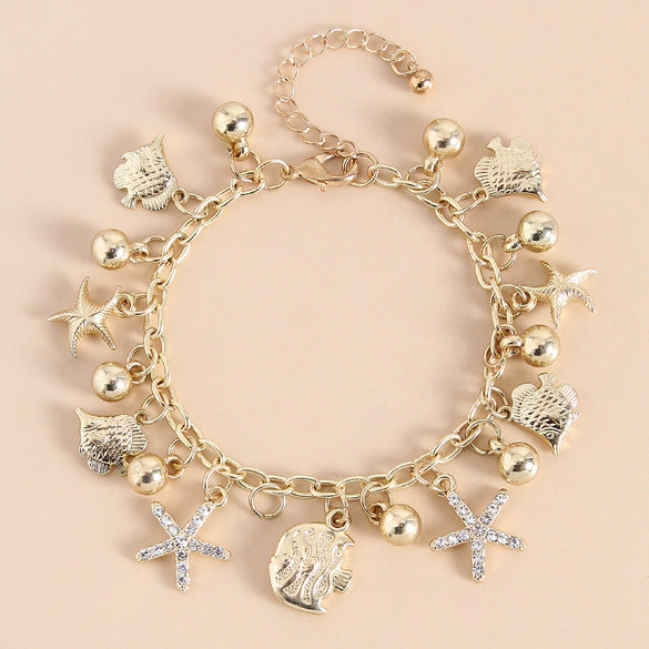 Women's Heart Crystal Bracelet In Alloy With Electroplated Gold Tone Finish Fashion Jewelry Accessory