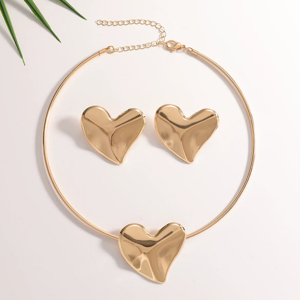 Women's Heart Necklace And Earring Set Electroplated Iron Jewelry With Geometric Light Luxury Design