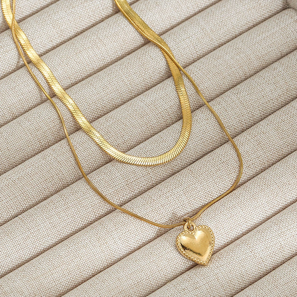 Women's Heart Shape Doublelayer Stacked Titanium Steel Necklace With 18K Gold Electroplating Design