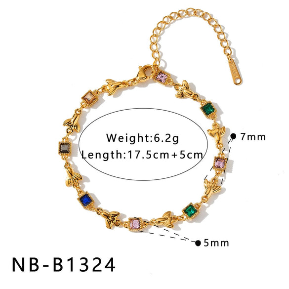 Women’s Heart Shaped Geometric Stainless Steel Bracelet With Shell Detail Zircon Inlay And 18K Gold Vacuum Plating