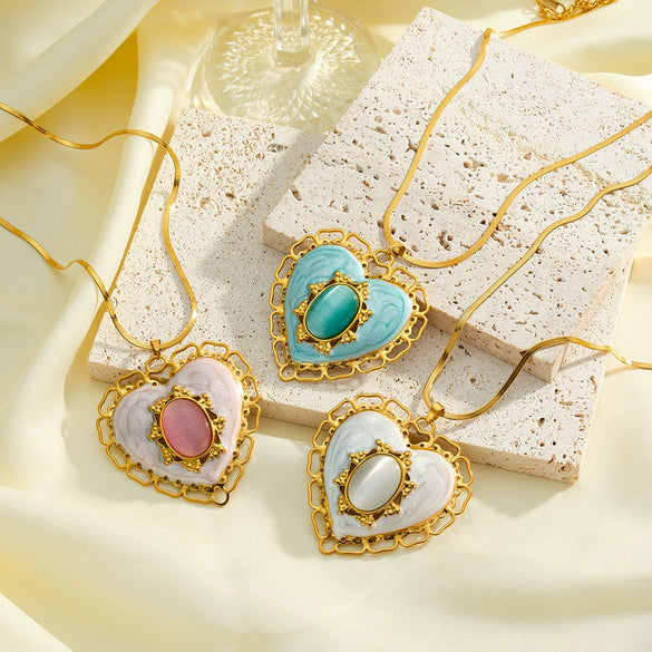 Women's Heart Shaped Geometric Stainless Steel Necklace With Cat Eye Stone Oil Drop Detail And 18K Gold Vacuum Plated Finish
