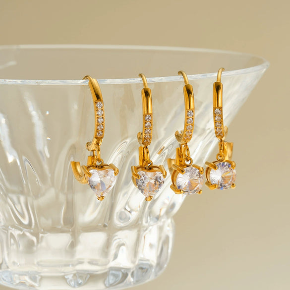 Women's Heart Shaped Stainless Steel Earrings With Zircon Rhinestone Design And 18K Gold Vacuum Plated Finish