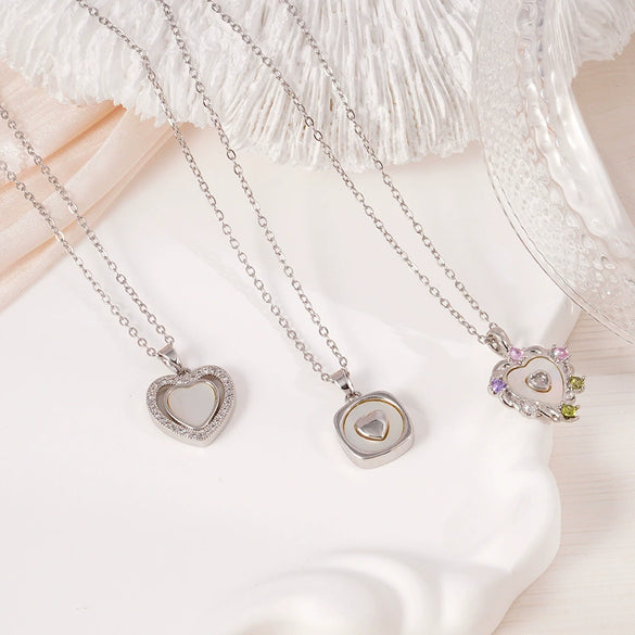 Women's Heartshaped Colorful Fashion Shell Pendant Necklace Copper Mixed Gemstone Setting Electroplating O Word Chain