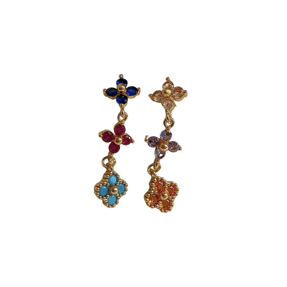 Women's Highend Flower Patterned Copper Earrings With Zirconia And 18K Real Gold Electroplated Silver Needle