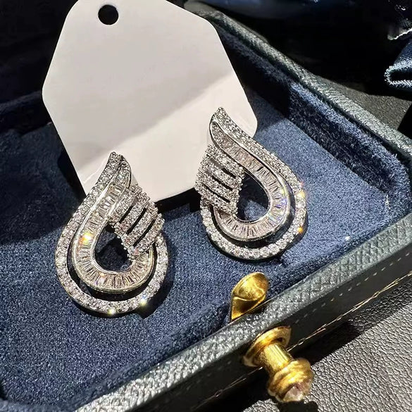 Women's Highend Minimalist Copper Earrings With Drop Shape And Geometric Pattern Set With Zirconia