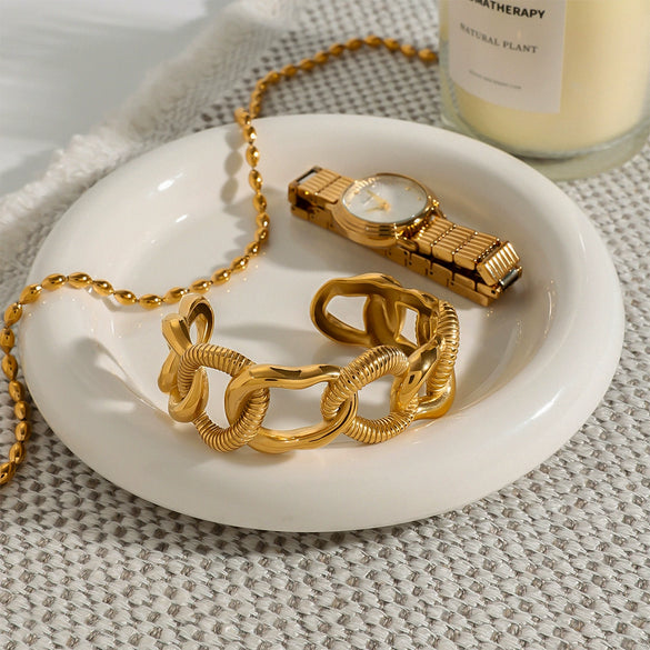 Women's Highend Openend Stainless Steel Gold Bracelet With Geometric Design And Electroplating