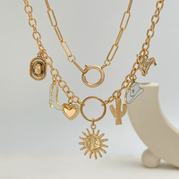 Women's Hip Hop Retro Alloy Metal Geometric Heart Shape Pendant Clavicle Necklace With Electroplating