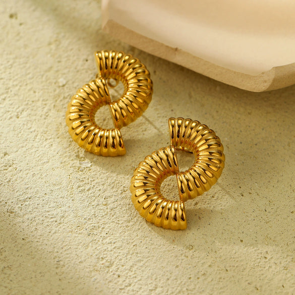 Women's Hollow Threaded Stainless Steel Geometric U Shape Electroplated Earrings