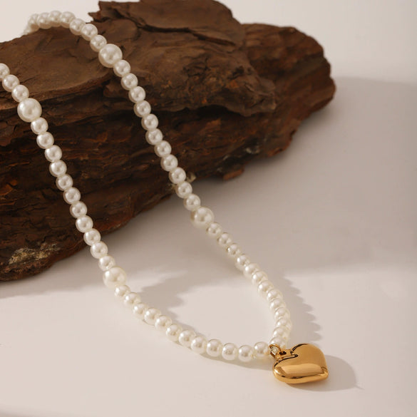 Women's Imitation Pearl Heart Pendant Necklace With Geometric Design And Electroplating