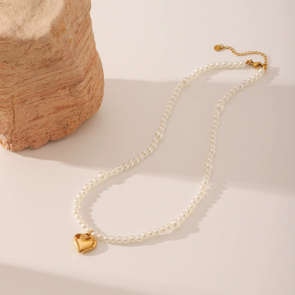 Women's Imitation Pearl Heart Pendant Necklace With Geometric Design And Electroplating