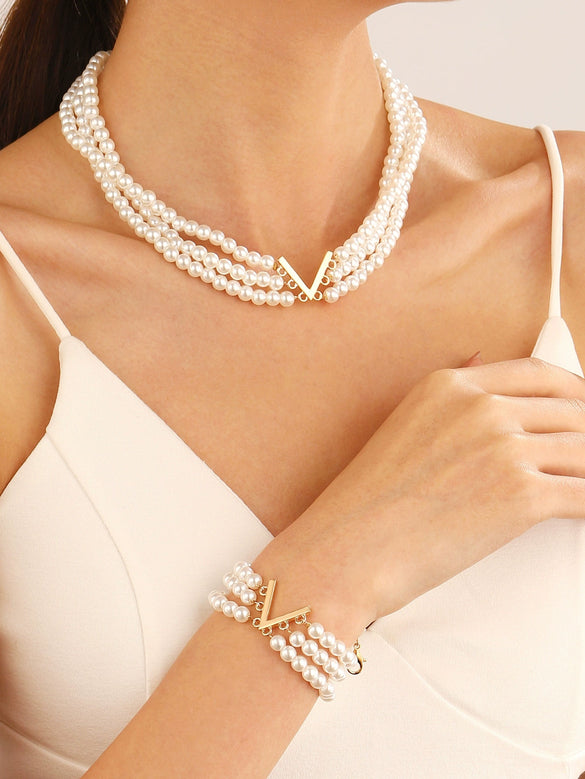 Women's Imitation Pearl Jewelry Threepiece Set With Heart Water Drop Bell Patterns And Alloy Pendants Set With Diamonds