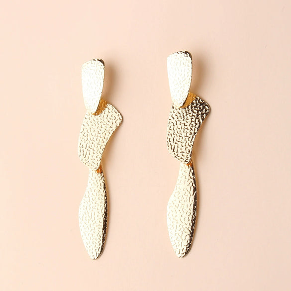 Women's Irregular Geometric Pendant Earrings In Electroplated Iron With Retro Metal Splicing And Exaggerated Street Style