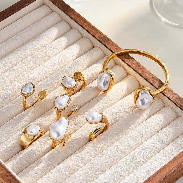 Women's Irregular Geometric Stainless Steel Open Ring With Pleated Design And 18K Vacuum Plated Light Luxury Finish