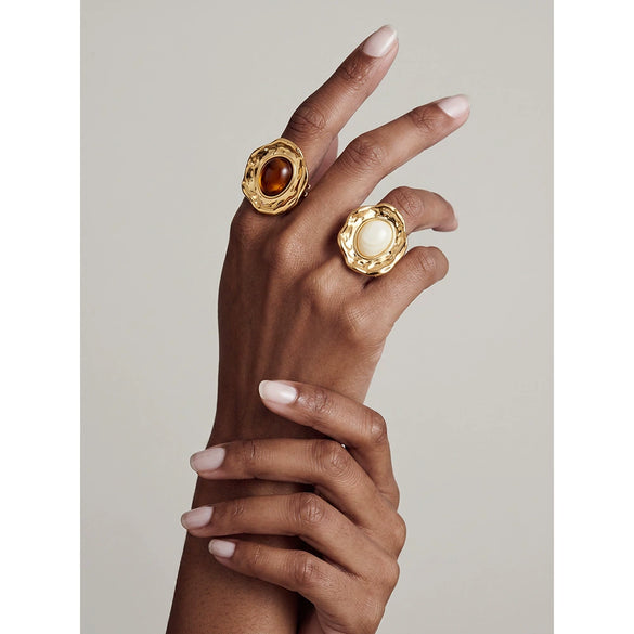 Women's Irregular Geometric Stainless Steel Ring With Resin Inlay And Gold Tone Vacuum Electroplated Finish