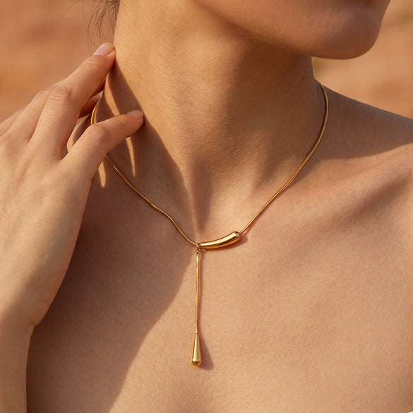 Women's Irregular Water Drop Geometric Pendant Necklace In Electroplated Stainless Steel With Regular Chain