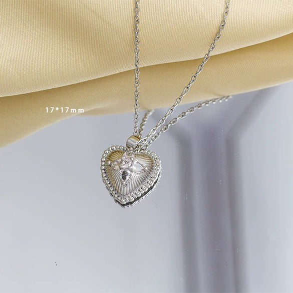 Women's Jewelry Necklace Copper Heart Pendant Mixed Gemstone Setting Electroplating O Word Chain Simple Light Luxury Highend