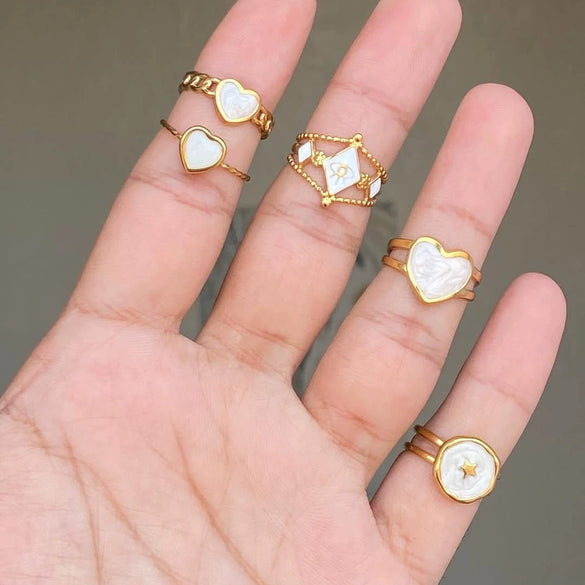 Women's Jewelry Ring 304 Stainless Steel Fashionable Heart Geometric Gold Plated