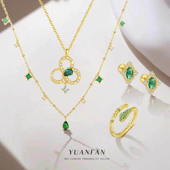 Women's Jewelry Set With S925 Sterling Silver Snake Pattern And Zircon Inlay