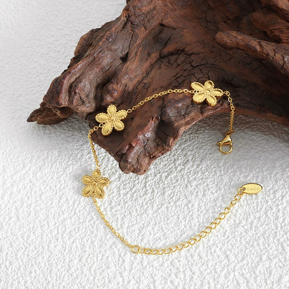 Women's Jewelry Titanium Steel Plating Light Luxury Style Small Daisy Design