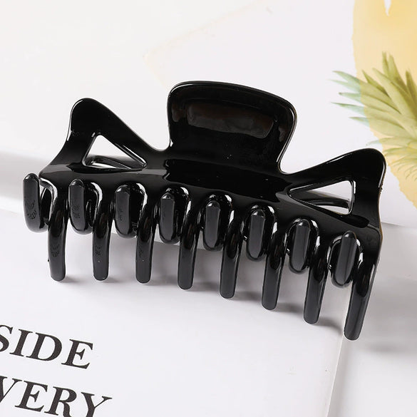 Women's Large Geometric Resin Hair Claw Clip With Hollow Design And Painted Finish For Ponytail Updos