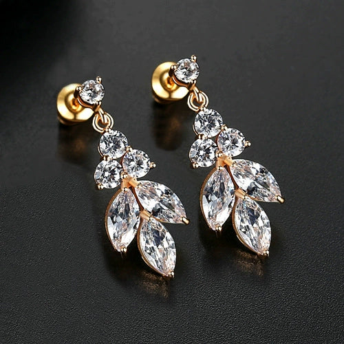 Women's Leaf Pendant Earrings With Microinlaid Zircon Accents Electroplated Copper Elegant Fashion Jewelry