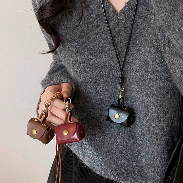 Women's Leather Coin Purse Pendant Necklace Alloy Pendant Geometric Pattern Handmade