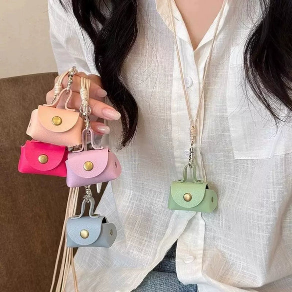 Women's Leather Coin Purse Pendant Necklace Alloy Pendant Geometric Pattern Handmade
