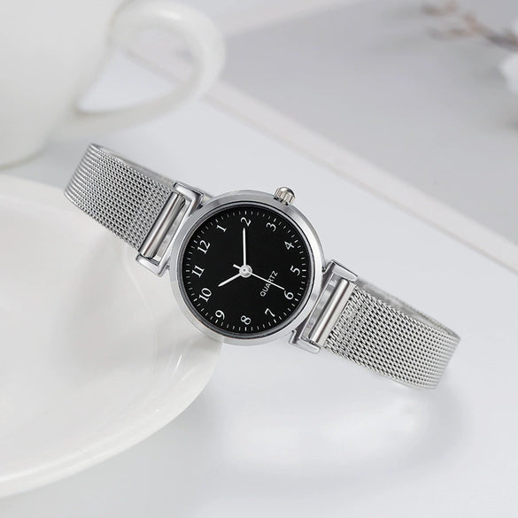 Women's Leather Watch Metal Case Pu Strap Stainless Steel Clasp Mineral Strengthened Glass Mirror Round Dial Leisure Style