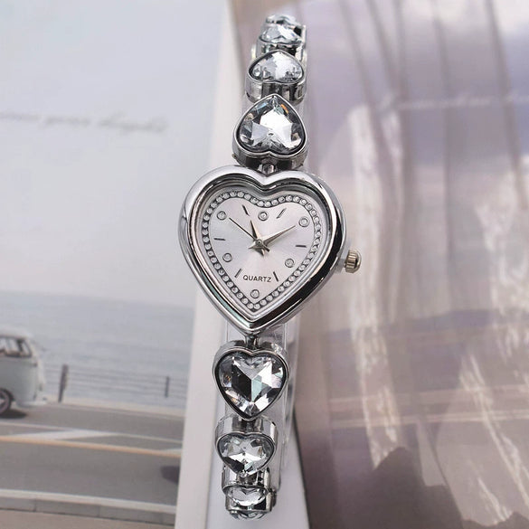 Women's Leisure Heartshaped Alloy Case Quartz Watch