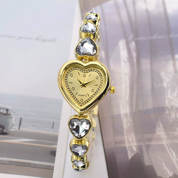 Women's Leisure Heartshaped Alloy Case Quartz Watch