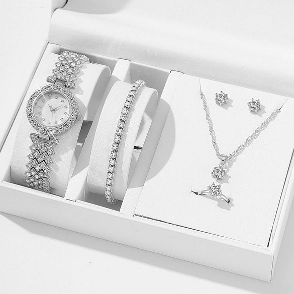Women's Leisure Round Dial Watch With Alloy Strap And Zinc Alloy Case