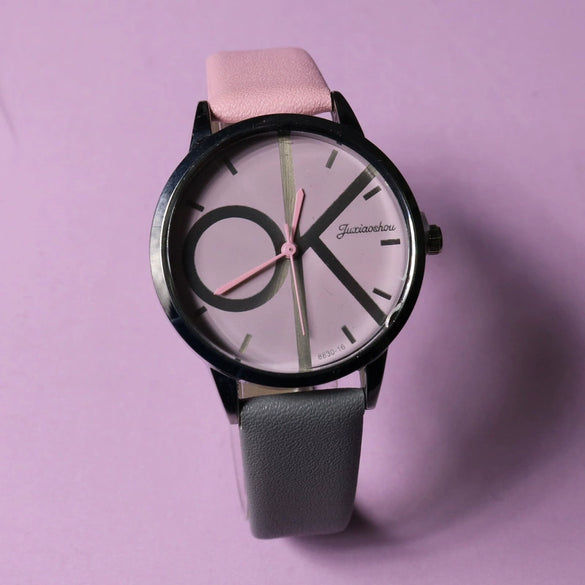 Women's Leisure Round Quartz Watch With Metal Case Pu Strap And Mineral Strengthened Glass Mirror