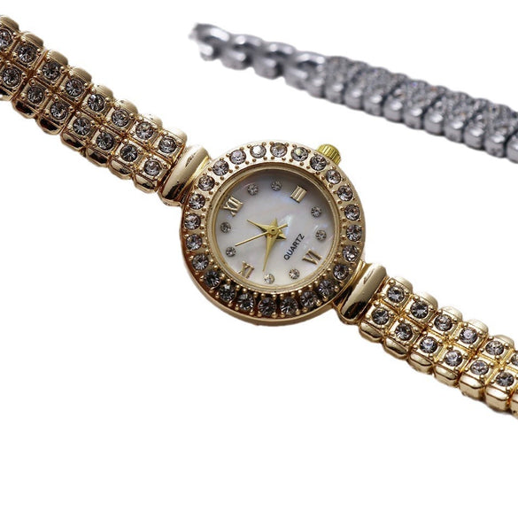 Women's Leisure Style Round Dial Alloy Case Stainless Steel Strap Diamond Bracelet Watch