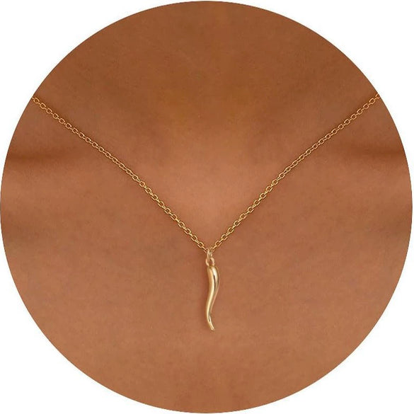 Women's Light Luxury Copper Choker Necklace With Heart Shape Pendant Electroplated Minimalist Jewelry