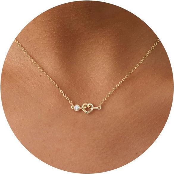 Women's Light Luxury Copper Choker Necklace With Heart Shape Pendant Electroplated Minimalist Jewelry