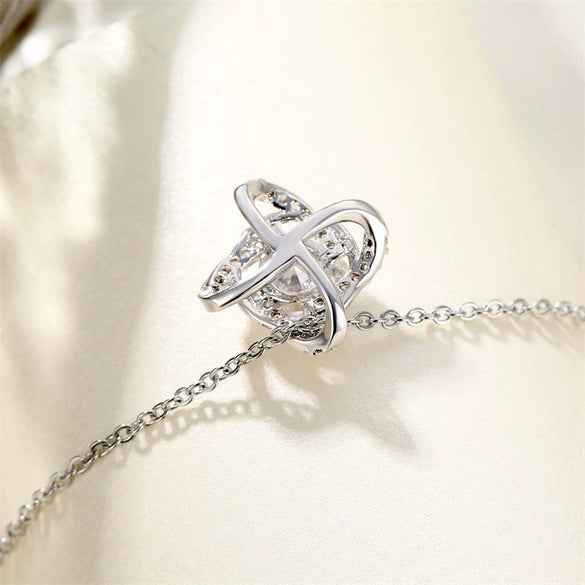 Women's Light Luxury Copper Four Leaf Clover Zircon Necklace With Mixed Gem Inlay O Chain Clavicle Necklace