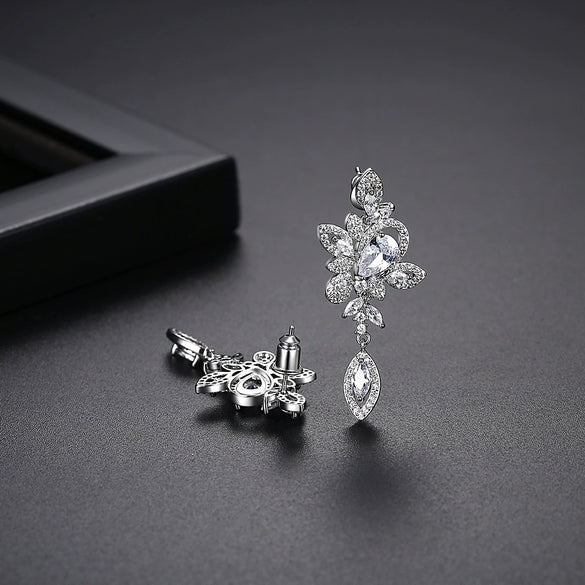 Women's Light Luxury Copper Geometric Flower Earrings With Zircon Inlay For Fashion Styling