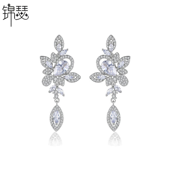Women's Light Luxury Copper Geometric Flower Earrings With Zircon Inlay For Fashion Styling