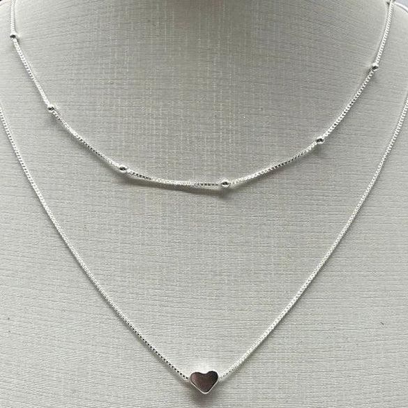 Women's Light Luxury Copper Heart Geometric Seed Bead Necklace With Electroplated Finish And Regular Chain