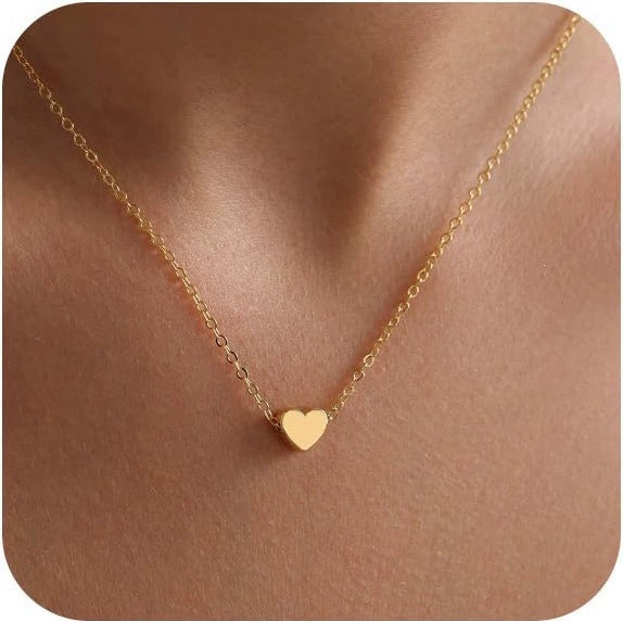 Women's Light Luxury Copper Heart Shaped Pendant Necklace Simple Electroplated Choker With Regular Chain Fashion Jewelry Gift