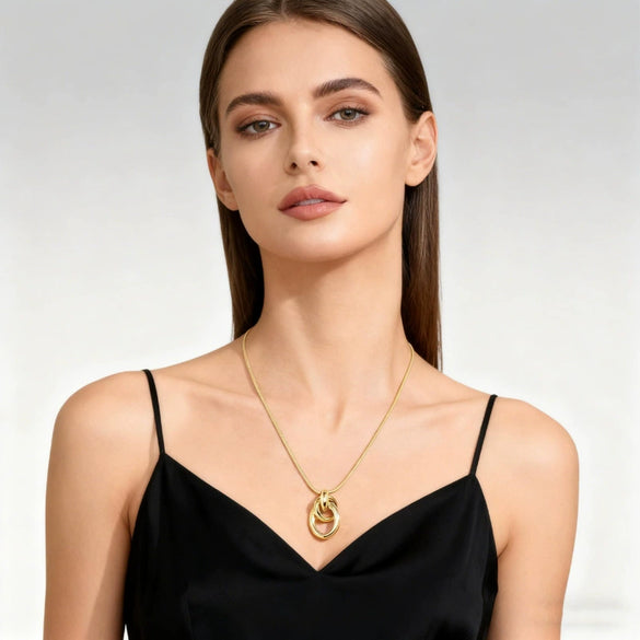 Women's Light Luxury Copper Necklace With Gold Electroplated Irregular Oval Geometric Pendant And Regular Chain