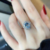 Women's Light Luxury Copper Zircon Geometric Flower Ring