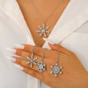 Women's Light Luxury Diamond Snowflake Pendant Necklace Electroplated Zinc Alloy Christmas Holiday Jewelry