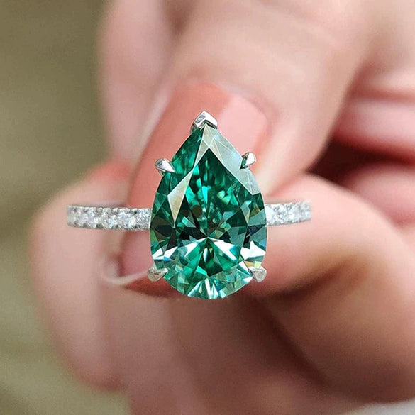 Women's Light Luxury Elegant Dropshaped Copper Ring Inlaid With Zircon