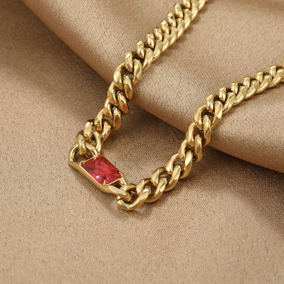 Women's Light Luxury Emerald Metal Necklace In Retro Court Style With Geometric Pattern And Electroplating On Conventional Chain