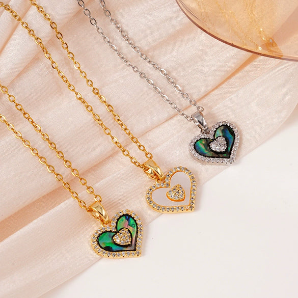 Women's Light Luxury Geometric And Heart Shape Pendant Necklace Copper Stainless Steel Electroplating Jewelry