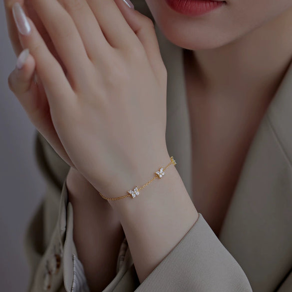 Women's Light Luxury Geometric Butterfly Shape S925 Sterling Silver Zircon Inlaid Electroplated Bracelet Jewelry
