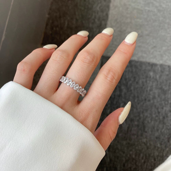 Women's Light Luxury Geometric Oval Zircon S925 Sterling Silver Ring With Electroplating