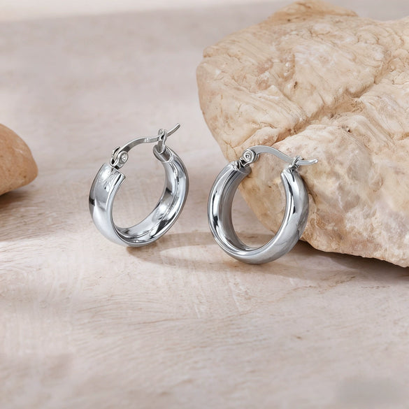 Women's Light Luxury Geometric Titanium Steel Electroplated Circle Earrings